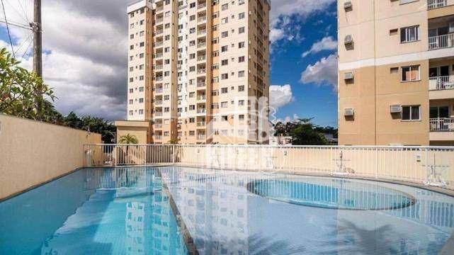 Apartamento com 3 quartos em Maria Paula