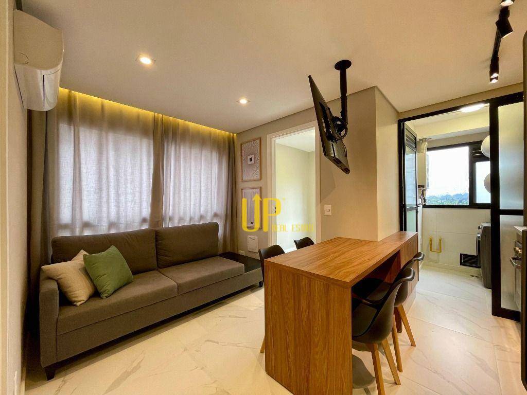 Apartamento com 2 dormitórios para alugar, 36 m² por R$ 6.846,00/mês - Moema - São Paulo/SP