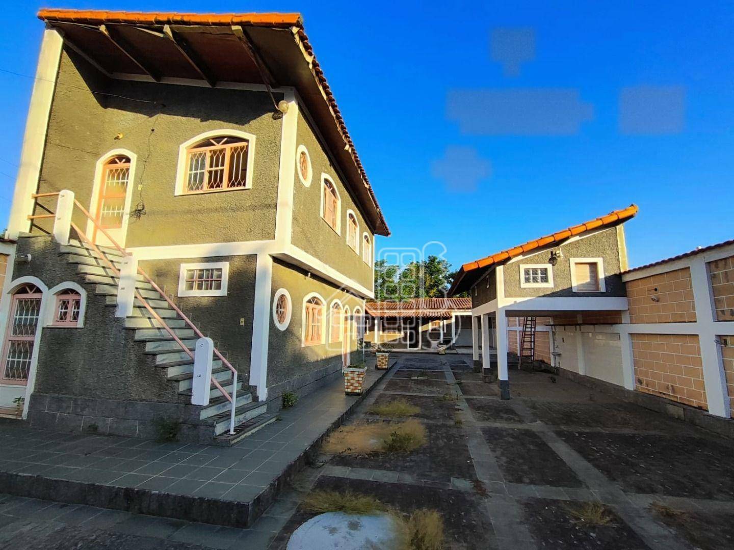 3 casas com 1 quarto cada uma para alugar, 72 m² por R$ 2.800/mês - Centro - Maricá/RJ
