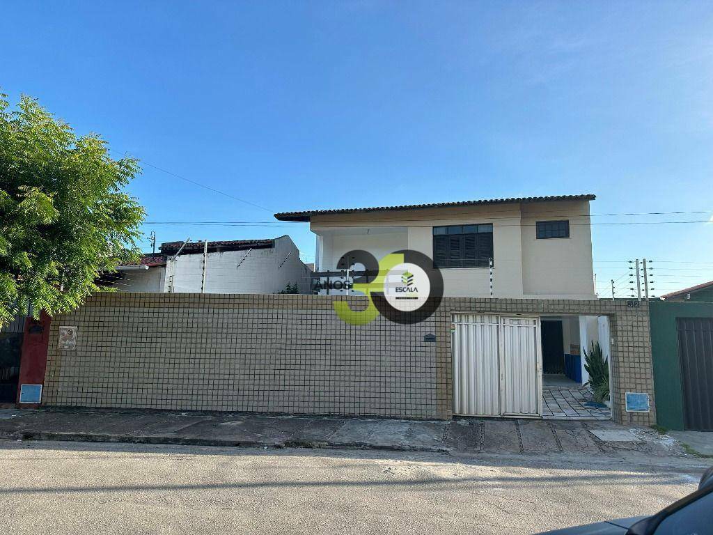 Casa com 4 dormitórios à venda, 376 m² por R$ 825.000,00 - Vicente Pinzon - Fortaleza/CE