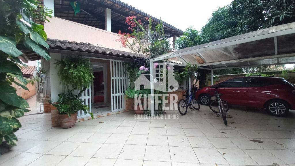 Casa com 3 dormitórios à venda, 310 m² por R$ 990.000,00 - Piratininga - Niterói/RJ