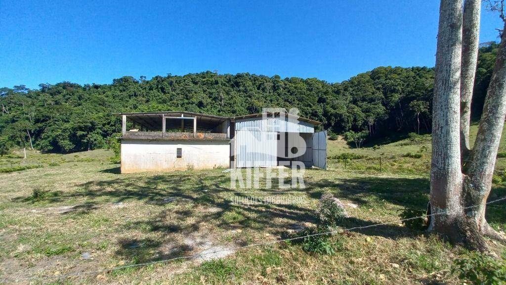 Fazenda com cinco quartos à venda, 1306800 m² por R$ 2.600.000 - Imbaú - Silva Jardim/RJ