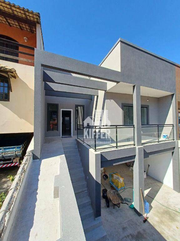 Casa com 3 quartos à venda, 250 m² por R$ 840.000 - Araçatiba - Maricá/RJ