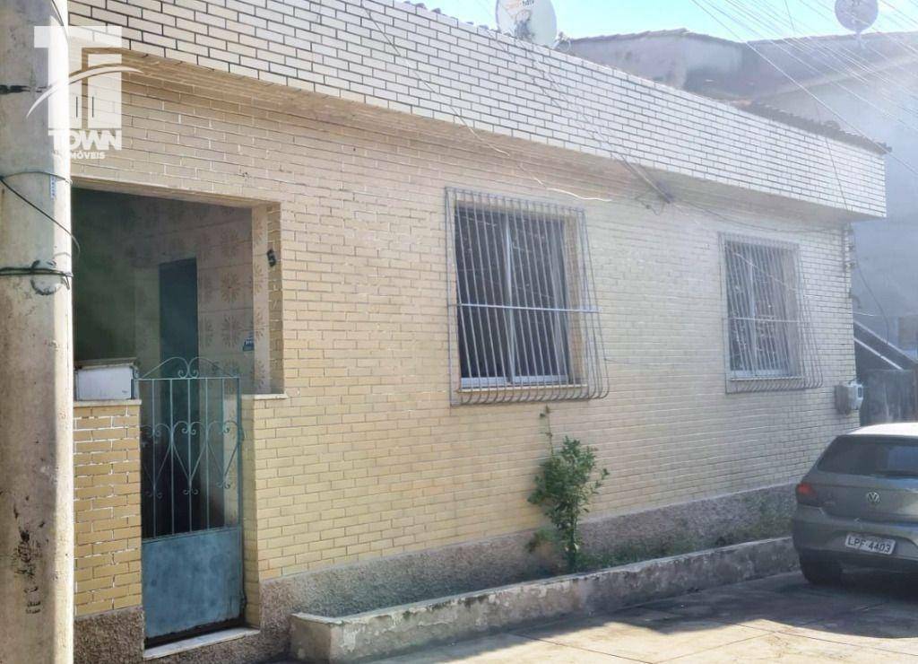 Casa com 2 dormitórios à venda, 130 m² por R$ 250.000,00 - Neves - São Gonçalo/RJ