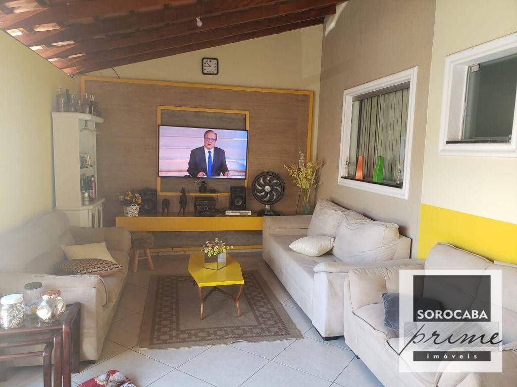 Sobrado com 3 dormitórios (sendo 1 suíte)  à venda, 200 m² por R$ 700.000 - Jardim Karolyne - Votorantim/SP