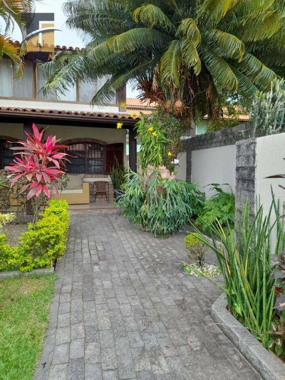 Casa com 6 dormitórios à venda, 295 m² por R$ 1.390.000,00 - Piratininga - Niterói/RJ