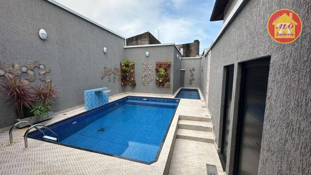 Casa com 2 quartos à venda, 54 m² por R$ 330.000 - Maracanã - Praia Grande/SP