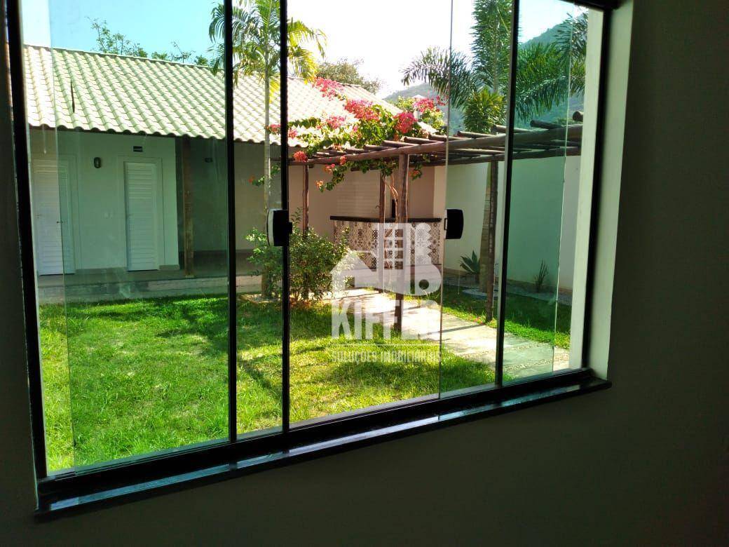 Casa com 3 dormitórios à venda, 220 m² por R$ 590.000,00 - Jardim Atlântico Central (Itaipuaçu) - Maricá/RJ