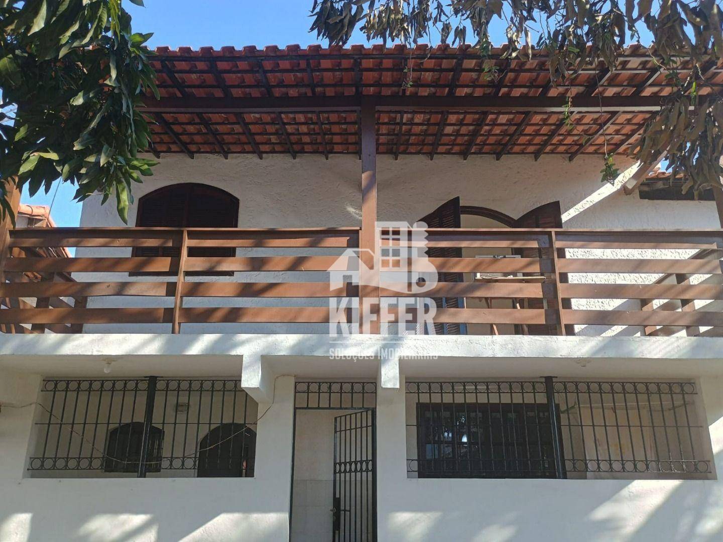 Casa com 4 quartos para alugar, 120 m² por R$ 3.700/mês - Jardim Atlântico Central (Itaipuaçu) - Maricá/RJ