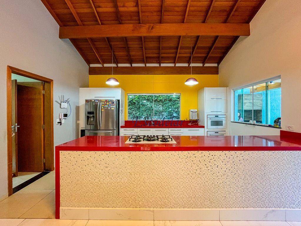 Casa com 4 dormitórios à venda, 300 m² por R$ 2.410.000,00 - Mairiporã - Mairiporã/SP