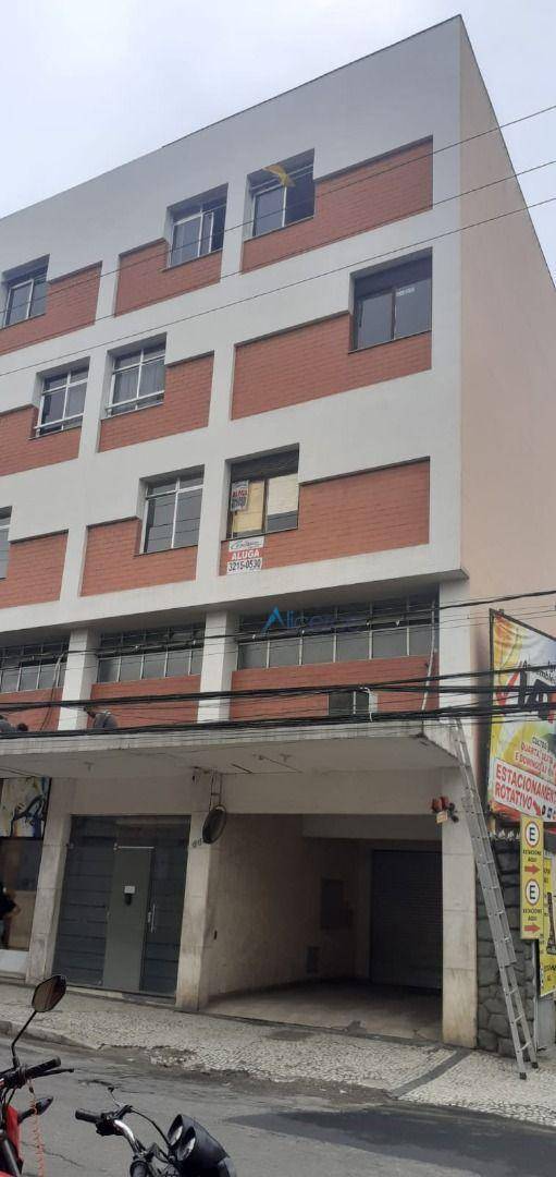 Apartamento com 3 quartos à venda, 110 m² por R$ 320.000 - Centro - Juiz de Fora/MG