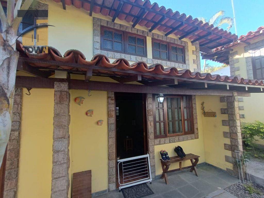 Casa com 2 dormitórios à venda, 160 m² por R$ 370.000,00 - Peró - Cabo Frio/RJ