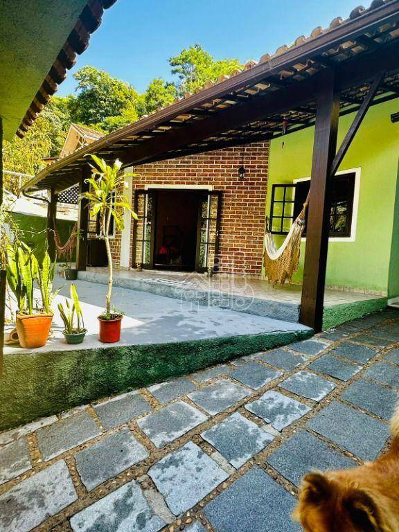 Casa com 4 dormitórios à venda, 100 m² por R$ 900.000,00 - Mata Paca - Niterói/RJ