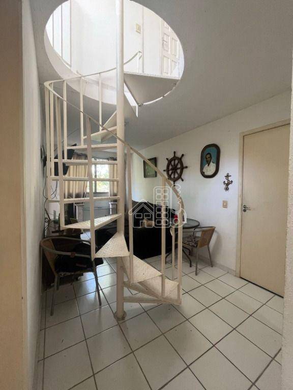 Cobertura com 2 quartos à venda, 89 m² por R$ 235.000 - Maria Paula - Niterói/RJ