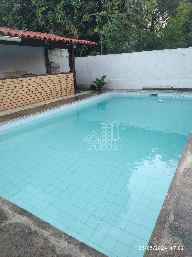 Casa com 3 dormitórios para alugar, 221 m² por R$ 3.808,33/mês - Itaipu - Niterói/RJ