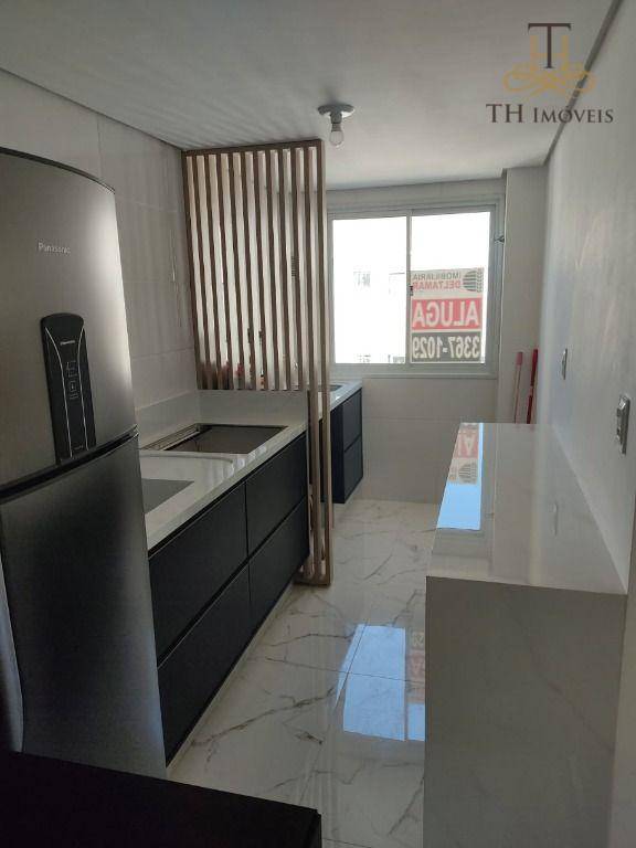 Apartamento com 2 dormitórios à venda, 65 m² por R$ 399.000,00 - Rio Pequeno - Camboriú/SC