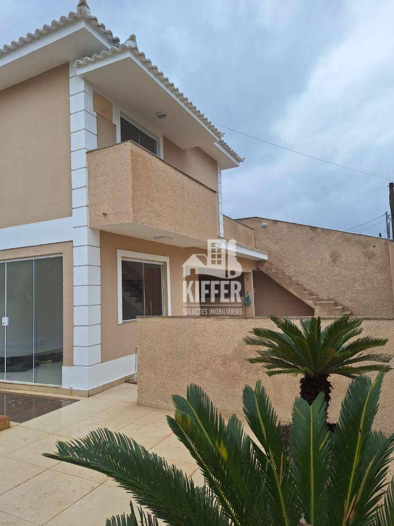 Casa com 3 dormitórios para alugar, 360 m² por R$ 5.049,94/mês - Itaipuaçu - Maricá/RJ