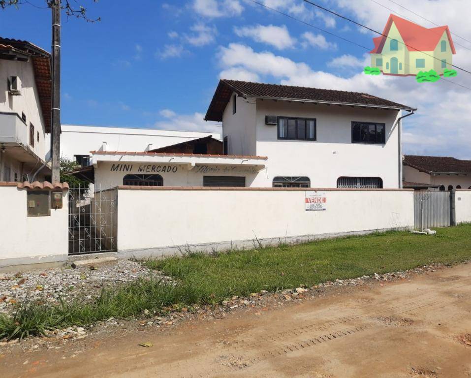 Casa com 3 Dormitórios à venda, 200 m² por R$ 390.000,00