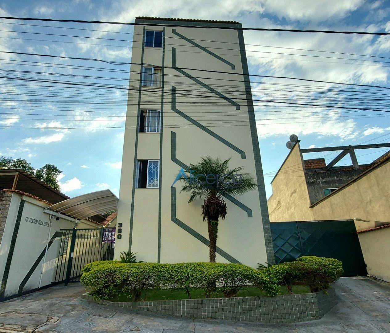 Apartamento com 3 quartos com garagem  à venda, 71 m² por R$ 199.000 - Santa Maria - Juiz de Fora/MG