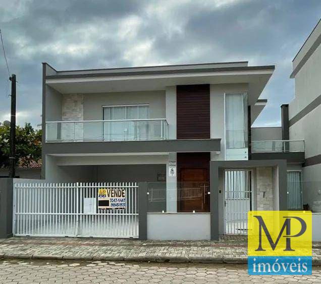 Sobrado com 3 dormitórios à venda, 156 m² por R$ 1.250.000,00 - Itacolomi - Balneário Piçarras/SC