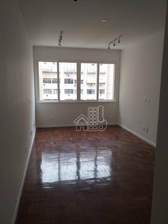 Apartamento com 3 dormitórios para alugar, 116 m² por R$ 3.587,74/mês - Ingá - Niterói/RJ