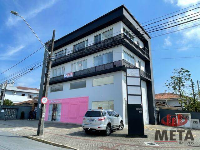 Sala comercial para alugar  no Iriri - Joinville, SC. Imveis