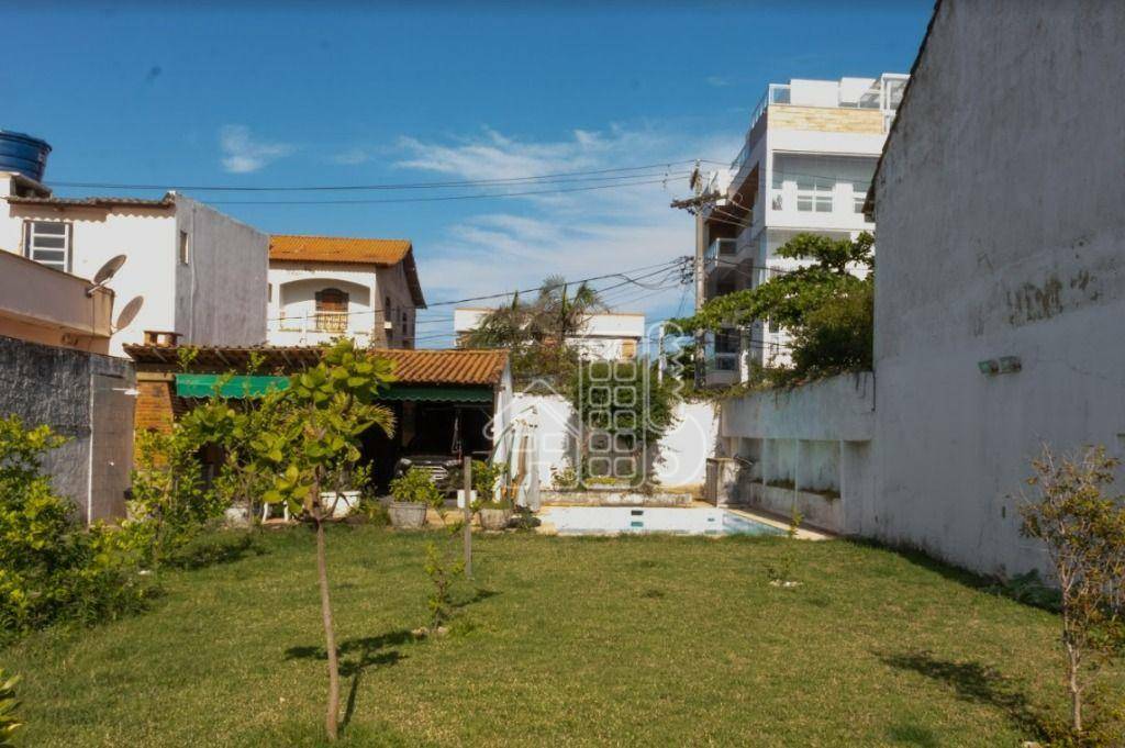 Casa com 4 dormitórios à venda, 300 m² por R$ 2.400.000,00 - Piratininga - Niterói/RJ