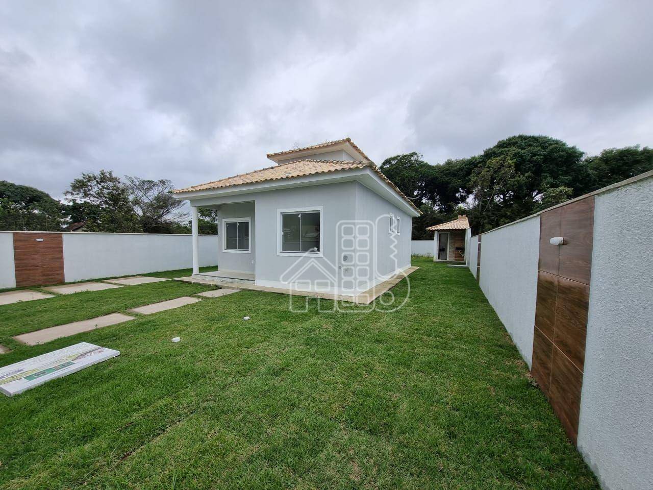 Casa com 2 dormitórios à venda, 78 m² por R$ 420.000,00 - Jardim Atlântico Central (Itaipuaçu) - Maricá/RJ
