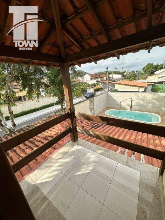 Casa com 3 dormitórios à venda, 302 m² por R$ 1.500.000,00 - Piratininga - Niterói/RJ
