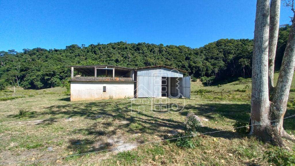 Fazenda com cinco quartos à venda, 1306800 m² por R$ 2.600.000 - Imbaú - Silva Jardim/RJ