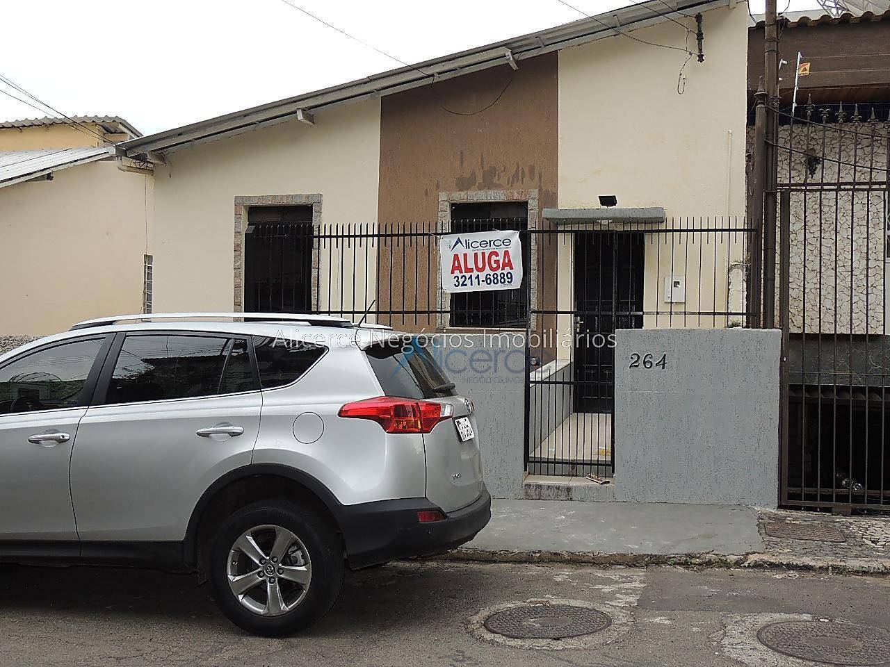 Casa com 2 dormitórios à venda, 75 m² por R$ 220.000,00 - Bom Pastor - Juiz de Fora/MG