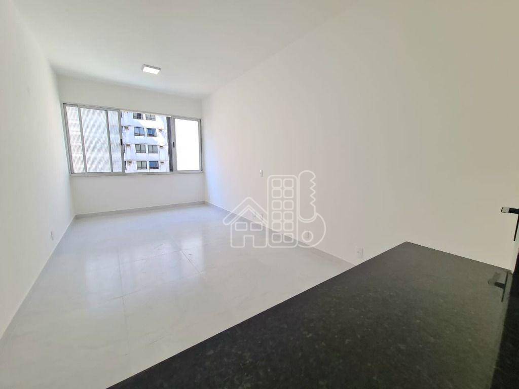 Apartamento com 2 dormitórios à venda, 70 m² por R$ 880.000,00 - Copacabana - Rio de Janeiro/RJ