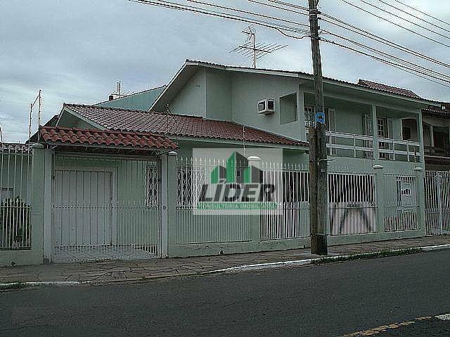 Sobrado em Canoas, bairro Niterói