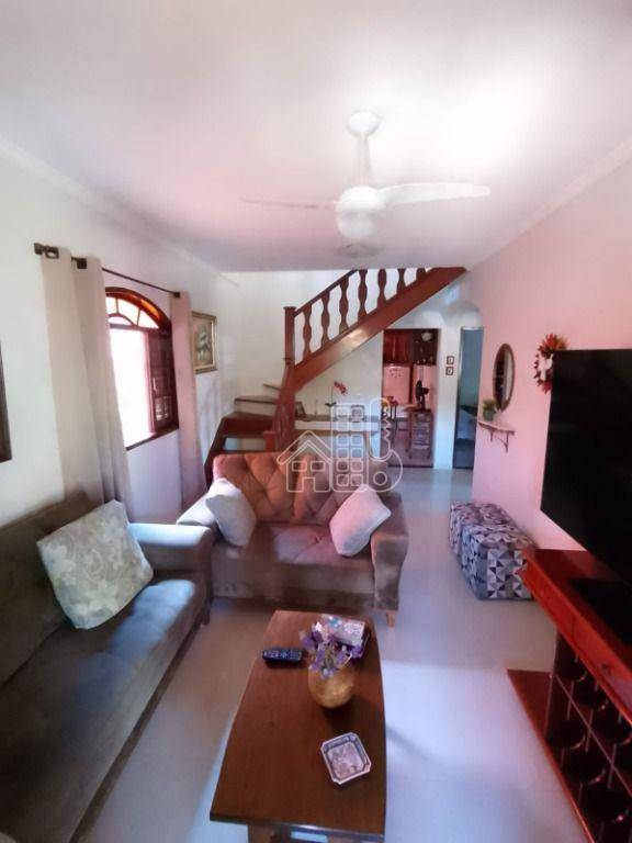 Casa com 3 dormitórios à venda, 127 m² por R$ 630.000,00 - Flamengo - Maricá/RJ