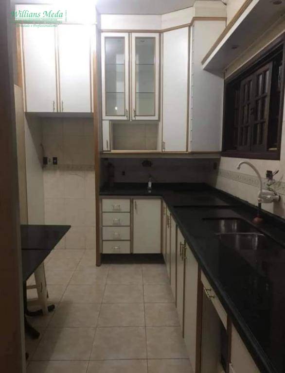 Sobrado com 3 dormitórios para alugar, 210 m² por R$ 2.800,00/mês - Jardim Santa Mena - Guarulhos/SP