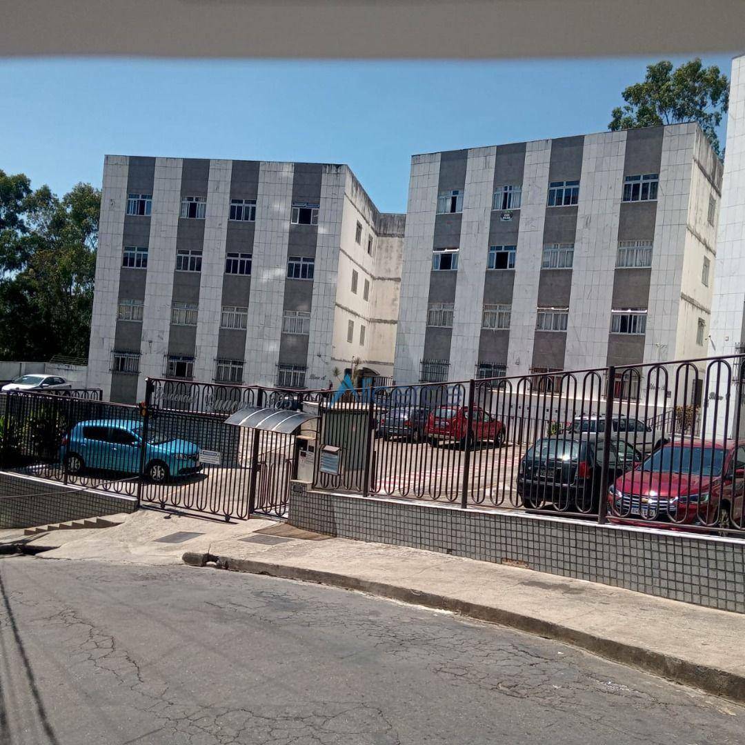 Apartamento com 3 dormitórios à venda, 75 m² por R$ 250.000,00 - São Mateus - Juiz de Fora/MG
