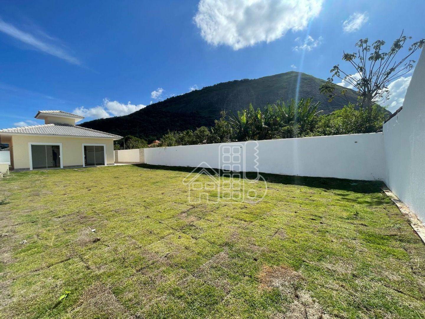 Casa com 3 dormitórios à venda, 89 m² por R$ 535.000,00 - Itaipuaçu - Maricá/RJ