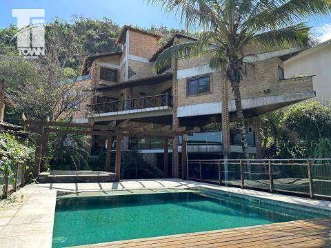 Casa com 4 dormitórios à venda, 300 m² por R$ 2.570.000,00 - Itacoatiara - Niterói/RJ