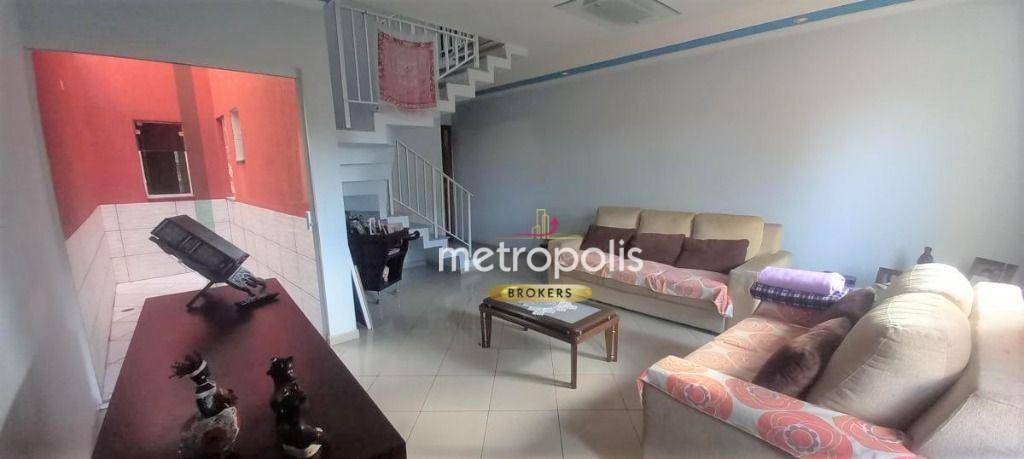 Sobrado com 3 dormitórios à venda, 200 m² por R$ 751.000,00 - Vila Pires - Santo André/SP
