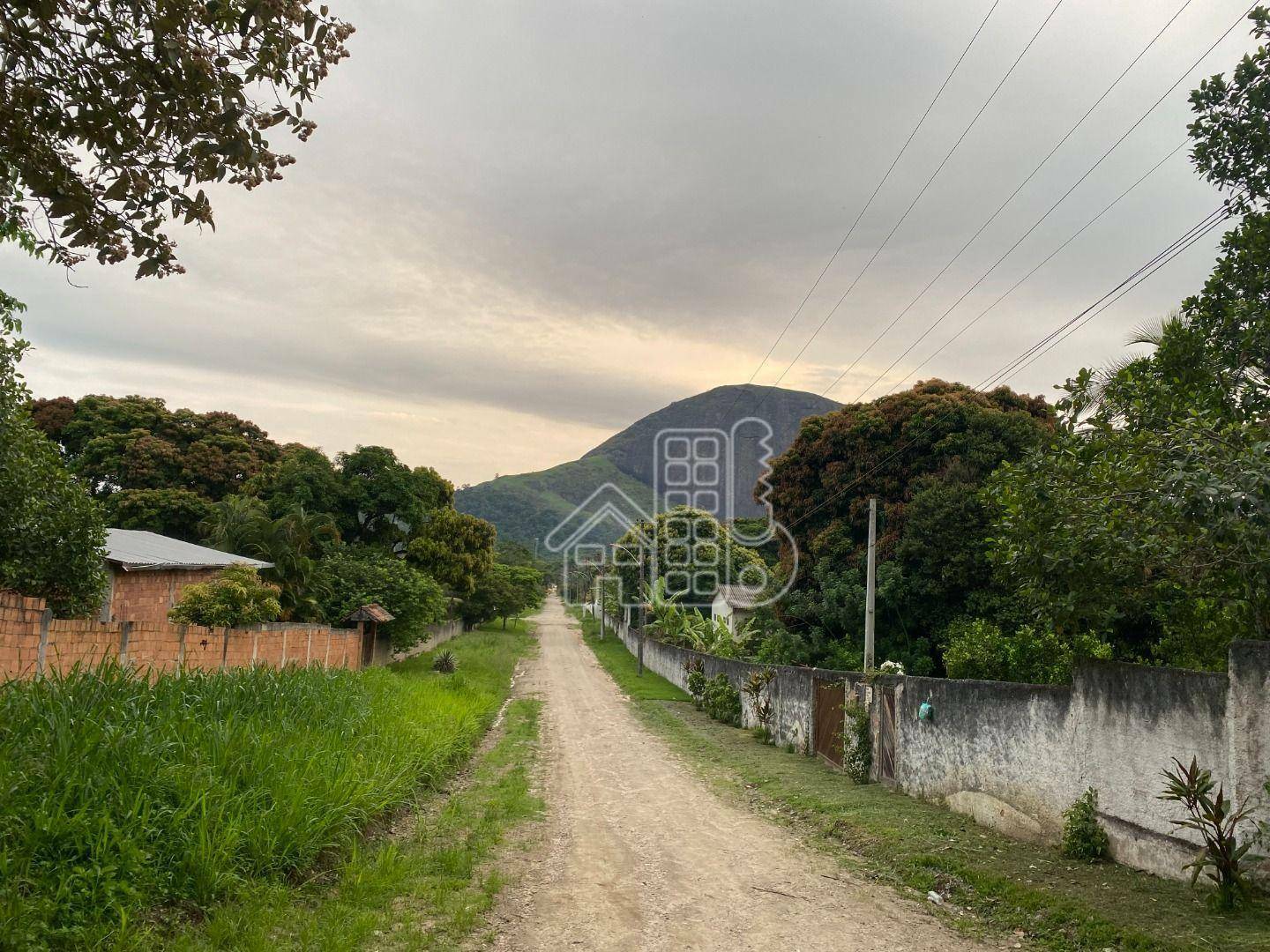 Terreno à venda, 2000 m² por R$ 220.000,00 - Itaocaia Valley (Itaipuaçu) - Maricá/RJ