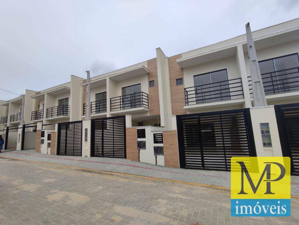 Sobrado com 3 dormitórios à venda, 112 m² por R$ 500.179,00 - Itacolomi - Balneário Piçarras/SC