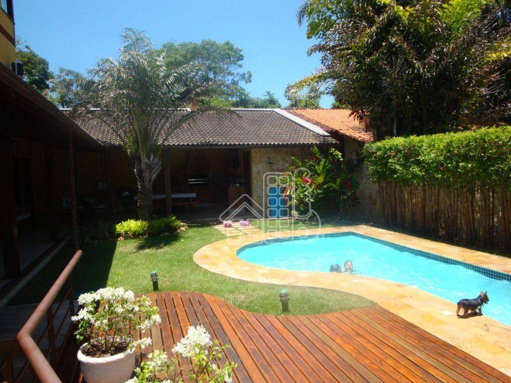 Casa com 5 dormitórios à venda, 580 m² por R$ 2.000.000,00 - Camboinhas - Niterói/RJ