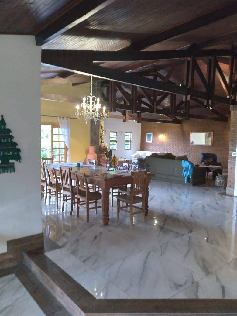 Casa com 3 dormitórios à venda, 540 m² por R$ 2.490.000,00 - Parque Petrópolis - Mairiporã/SP
