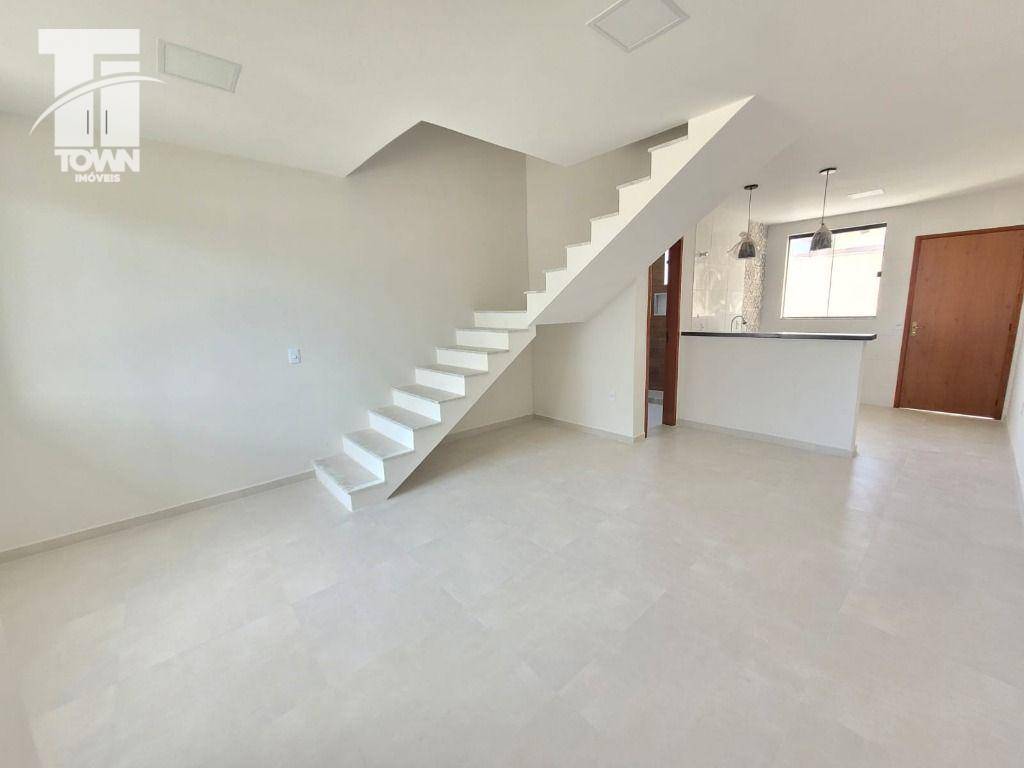 Casa com 2 dormitórios à venda, 80 m² por R$ 340.000,00 - Itaipuaçu - Maricá/RJ