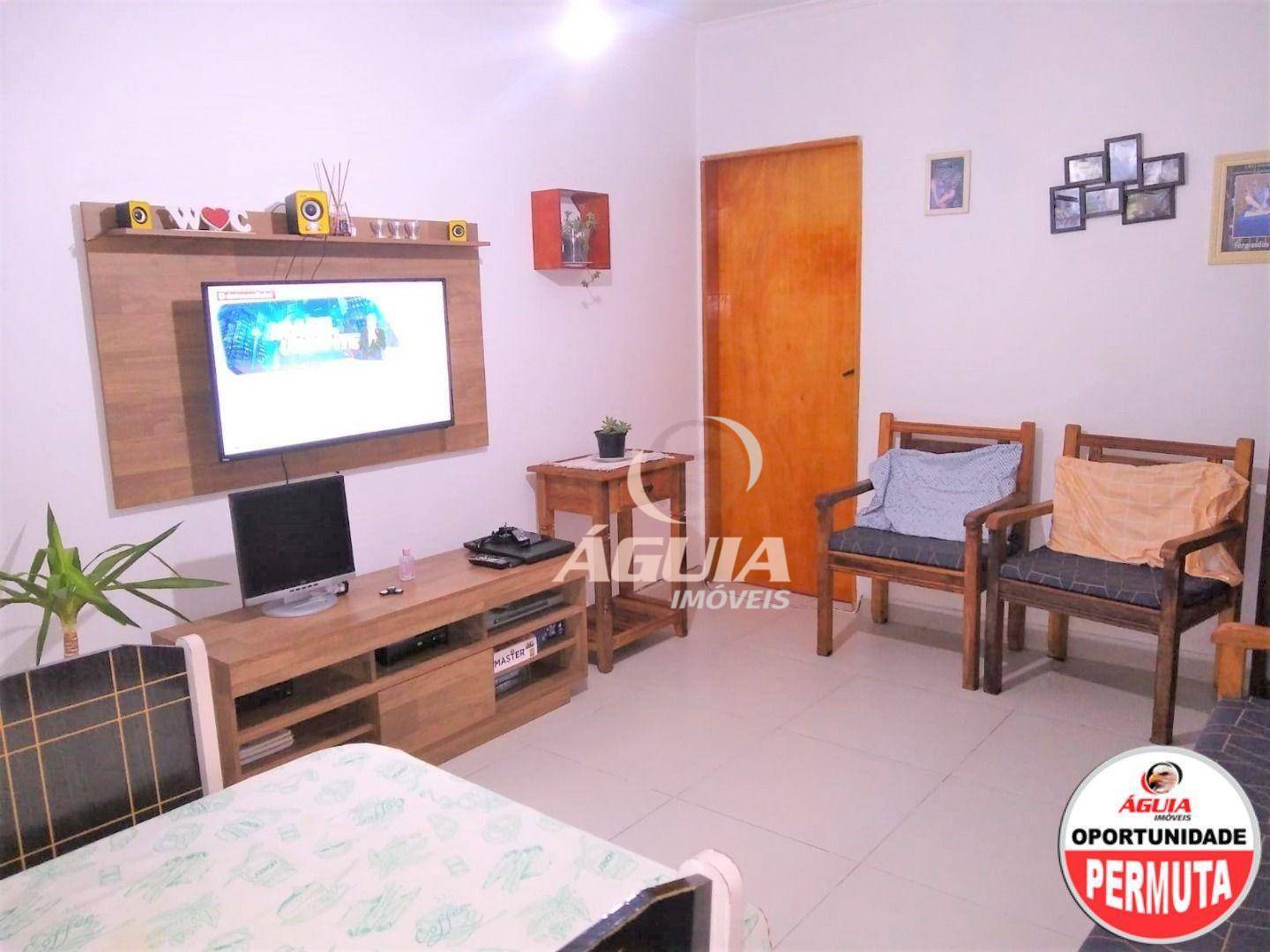 Casa com 02 dormitórios sendo 01 suíte à venda, 69 m² por R$ 320.000 - Jardim do Estádio - Santo André/SP
