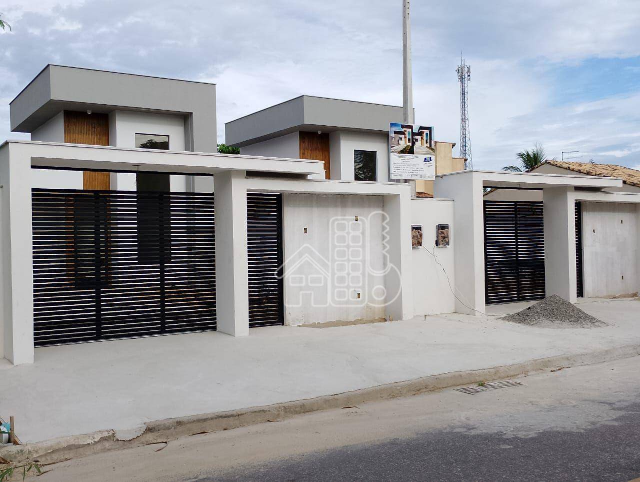 Casa com 3 dormitórios à venda, 100 m² por R$ 645.000,00 - Jardim Atlântico Oeste (Itaipuaçu) - Maricá/RJ