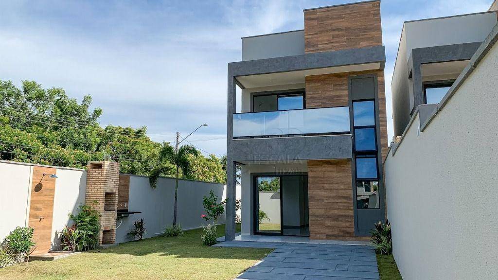 Casa duplex com 3 suítes à venda, 100m², 2 vagas, nova,em rua privativa, financia - Timbu - Eusébio/CE