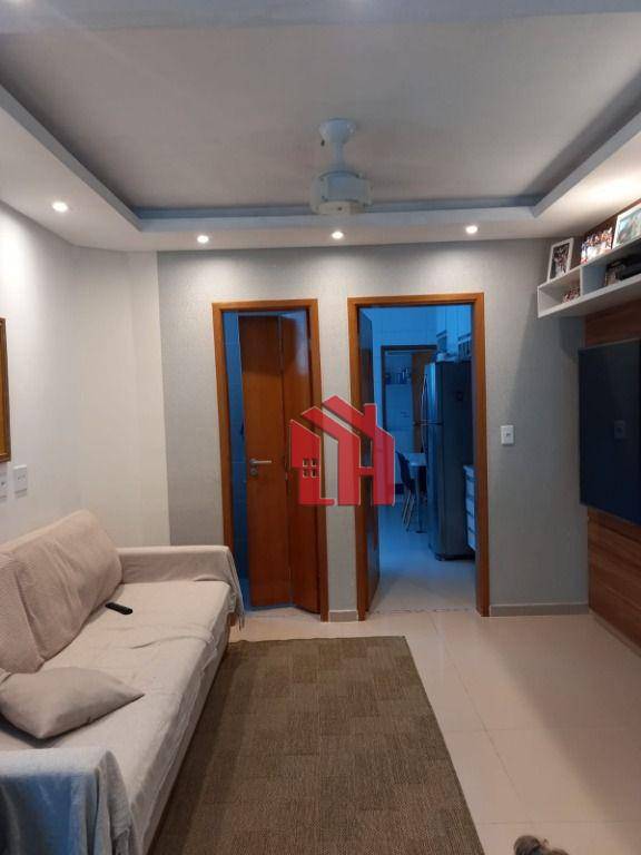 Casa com 3 dormitórios à venda, 110 m² por R$ 719.000,00 - Marapé - Santos/SP