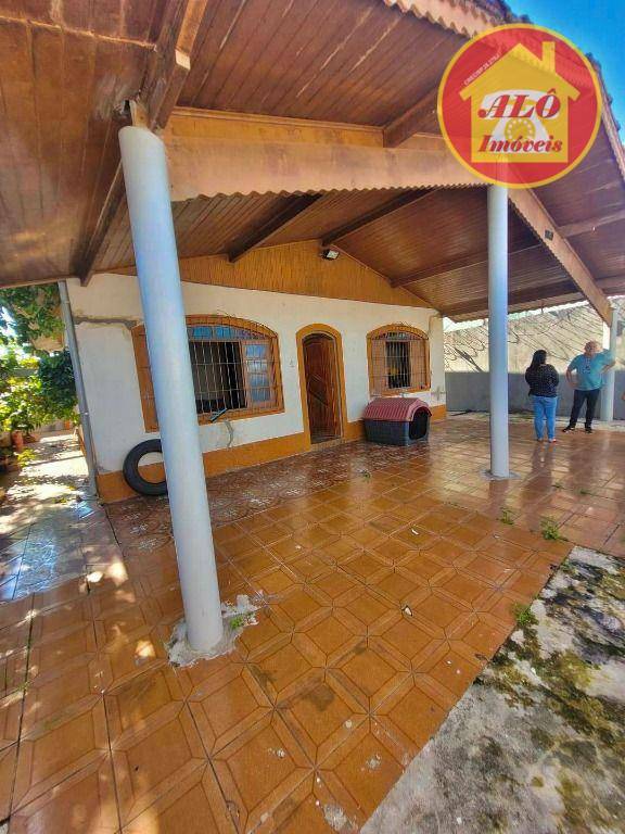 Casa com 3 quartos  à venda, 87 m² por R$ 660.000 - Maracanã - Praia Grande/SP