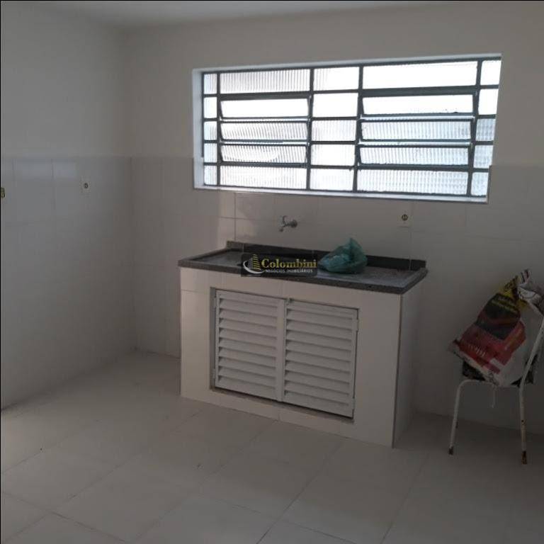 Casa com 1 dormitório para alugar, 52 m² - Vila Palmares - Santo André/SP